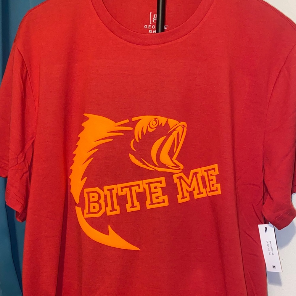 NWT! PUFF VINYL- BITE ME TEE